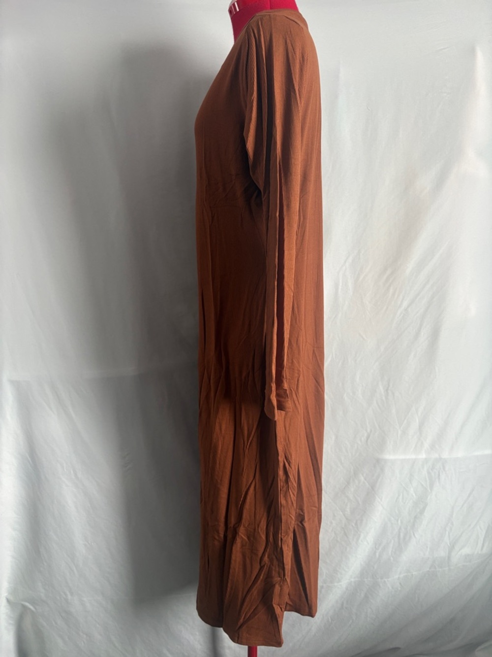 Everyday Long-Sleeve Maxi Dress in Rust - Picture 2 of 8
